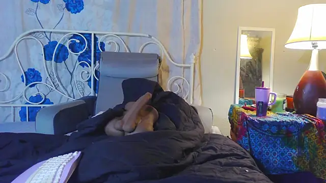 Snapshot of g0lden_are0las89 chatting on 02.16.26 g0lden are0las89 online show from 02.16.26