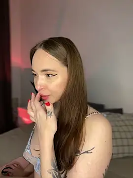 Snapshot of AlexaSpark_ chatting on 09.27.25 AlexaSpark  online show from 09.27.25