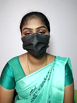 Snapshot of Tamil_Princess12 chatting on 09.22.25 Tamil Princess12 online show from 09.22.25