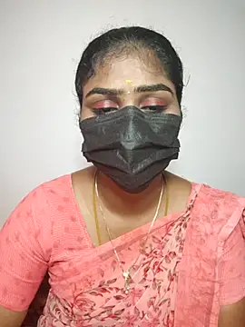 Snapshot of Tamil_Princess12 chatting on 09.22.25 Tamil Princess12 online show from 09.22.25