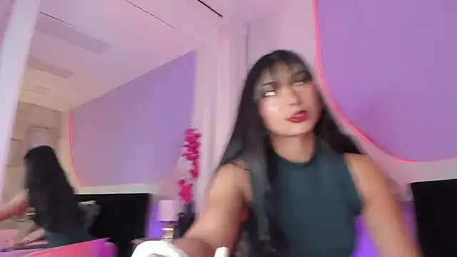  HAANNAH  online show from 11.11.25