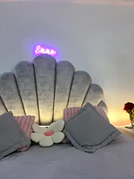 emma-conti2 online show from 12.04.25