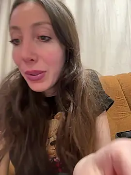 HellaryTourent online show from 02.14.26