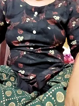 Snapshot of NISHU-TELUGU chatting on 09.08.25 NISHU-TELUGU online show from 09.08.25