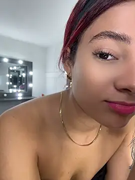 Snapshot of amber_sparkle chatting on 07.17.26 amber sparkle online show from 07.17.26