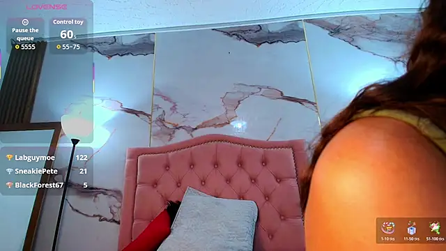 AlyaThompson online show from 12.05.25