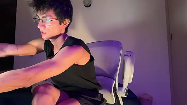 Snapshot of Angel_bunny2 chatting on 09.15.25 Angel bunny2 online show from 09.15.25