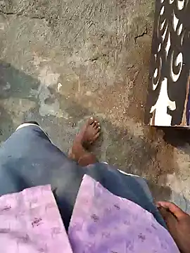 RAYI Queen 4 online show from 02.14.26