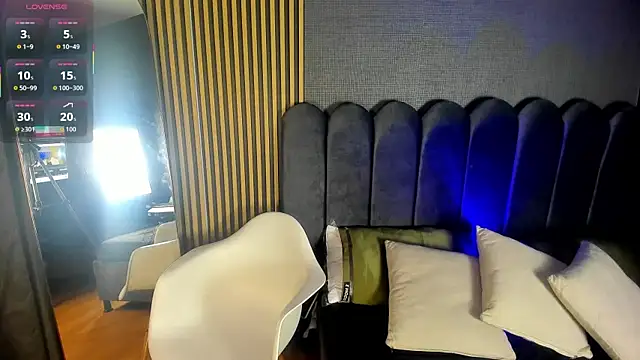 Gina 77 online show from 11.04.25