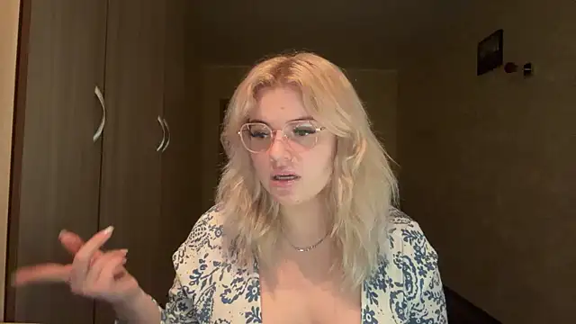 sunshinyflash online show from 11.11.25