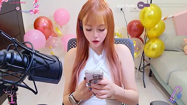 Snapshot of Yucheng__520 chatting on 05.27.26 Yucheng 520 online show from 05.27.26