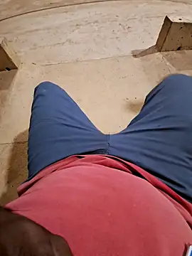 Snapshot of Negodabenga chatting on 11.14.25 Negodabenga online show from 11.14.25