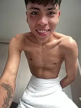 MaxiWildd online show from 03.17.26