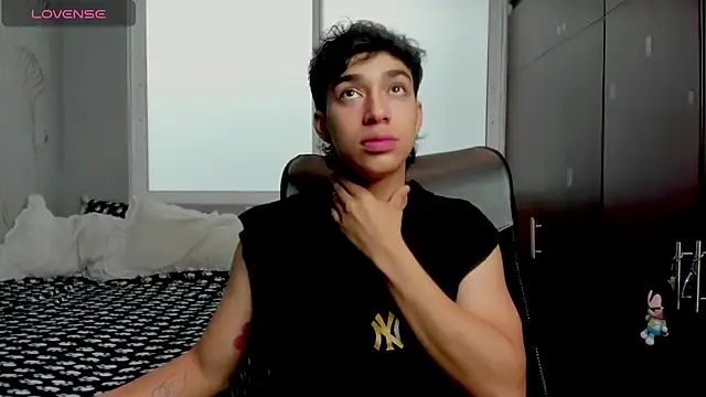 Snapshot of Noxx_starkK chatting on 12.15.25 Noxx starkK online show from 12.15.25