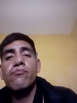 Snapshot of LosCabos1010 chatting on 12.16.25 LosCabos1010 online show from 12.16.25