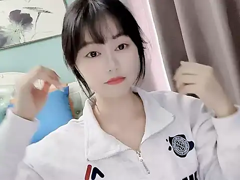 sarah111 online show from 10.22.25