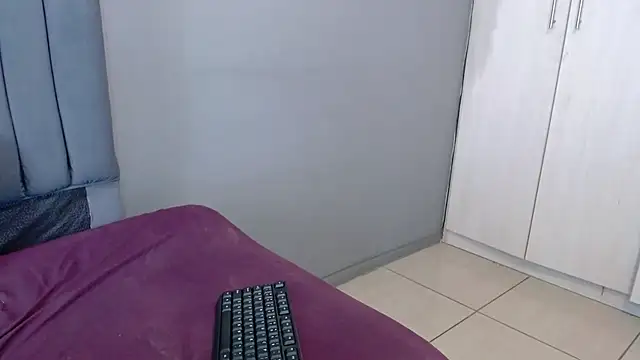 ChubbyBuddyxXx online show from 11.30.25