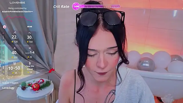 Snapshot of Adetta chatting on 01.08.26 Adetta online show from 01.08.26