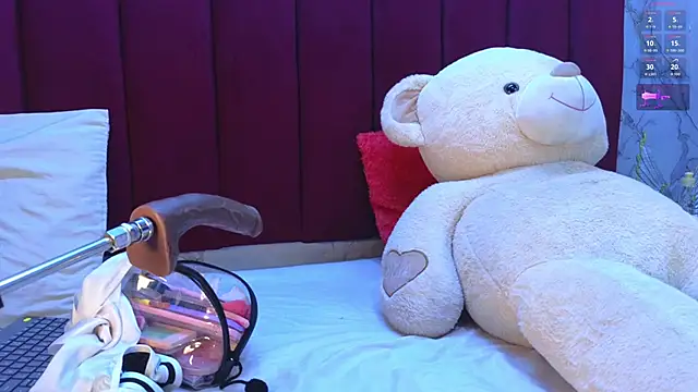 PrincePoppy online show from 10.29.25