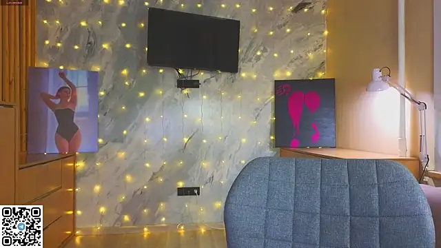 miss bubbles  online show from 12.16.25