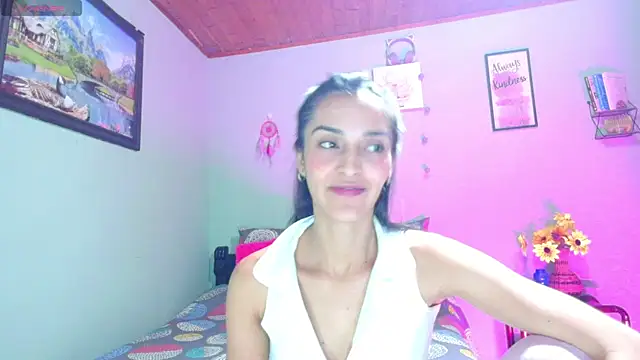 Snapshot of angelic_coral chatting on 11.07.25 angelic coral online show from 11.07.25