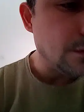 Snapshot of Bradd_32 chatting on 05.17.26 Bradd 32 online show from 05.17.26