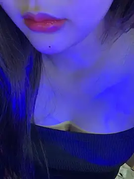 Linhtruong  online show from 04.12.26