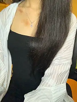 Nhinhi18 online show from 10.20.25