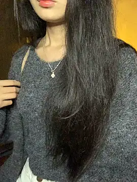 Nhinhi18 online show from 11.12.25