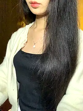 Nhinhi18 online show from 11.18.25