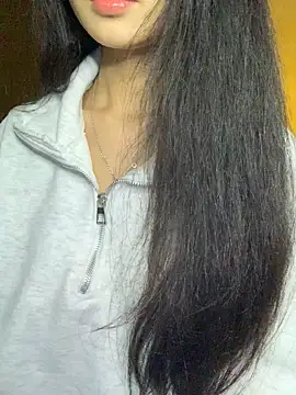 Nhinhi18 online show from 02.11.26