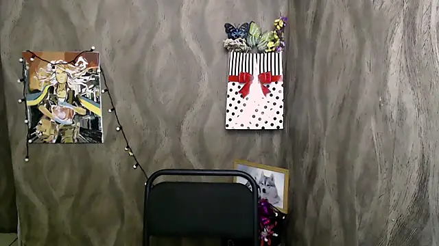 Snapshot of Linda_S_ chatting on 09.20.25 Linda S online show from 09.20.25