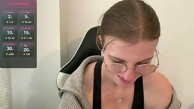 BustyKellyXXX online show from 11.06.25