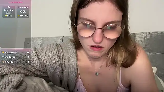 BustyKellyXXX online show from 03.10.26