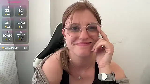 BustyKellyXXX online show from 06.10.26