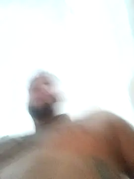 Snapshot of Frank0021 chatting on 11.21.25 Frank0021 online show from 11.21.25