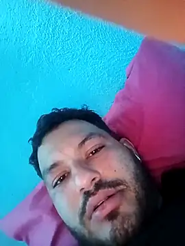 Snapshot of Frank0021 chatting on 11.26.25 Frank0021 online show from 11.26.25