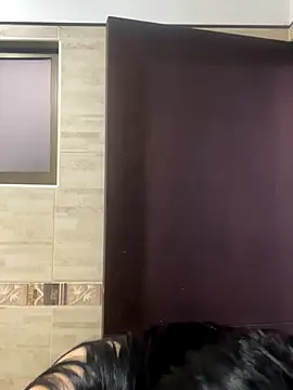 Snapshot of lucy_grey25 chatting on 10.10.25 lucy grey25 online show from 10.10.25