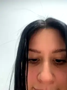 Snapshot of lucy_grey25 chatting on 11.18.25 lucy grey25 online show from 11.18.25