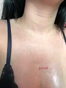 lucy grey25 online show from 04.01.26