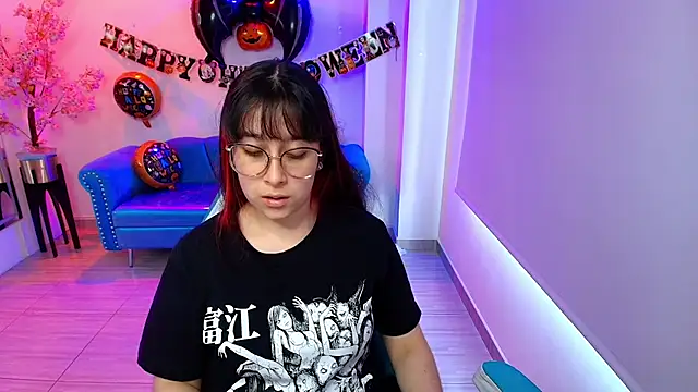 Snapshot of Tarly_matches chatting on 10.26.25 Tarly matches online show from 10.26.25