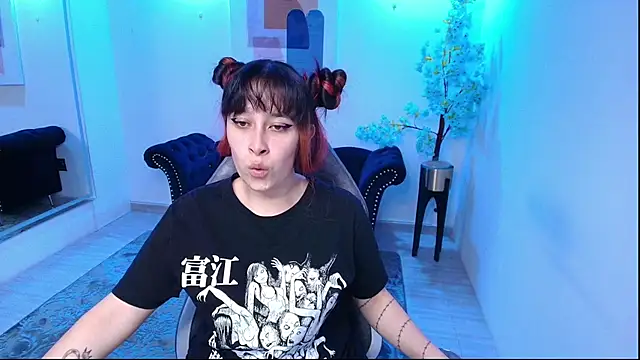 Snapshot of Tarly_matches chatting on 11.29.25 Tarly matches online show from 11.29.25