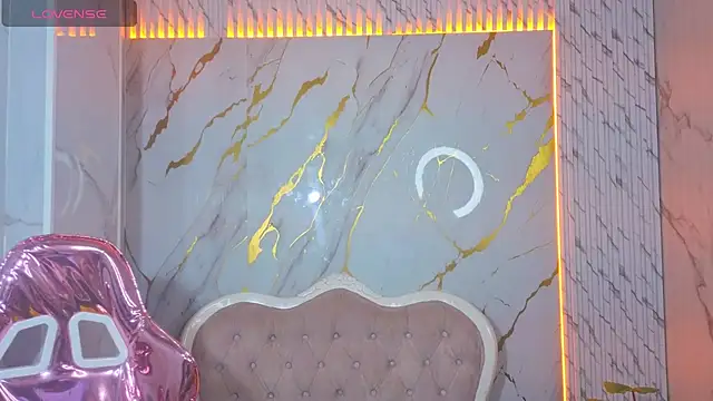 Snapshot of _Mia_sweet_b chatting on 02.19.26 Mia sweet b online show from 02.19.26