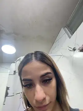 Babylovetiernax online show from 04.05.26