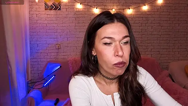 ReginaFoXXXy online show from 10.28.25