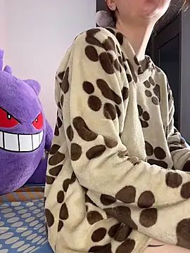 Sharon Black online show from 02.18.26