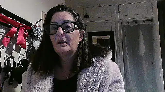 Mistress-Ivy51 online show from 10.23.25