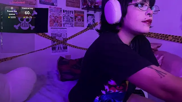 PixelKitty  online show from 05.15.26