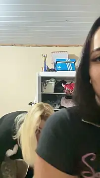 Snapshot of monikee69 chatting on 06.18.26 monikee69 online show from 06.18.26