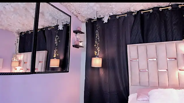 Snapshot of Hanzking01 chatting on 11.08.25 Hanzking01 online show from 11.08.25